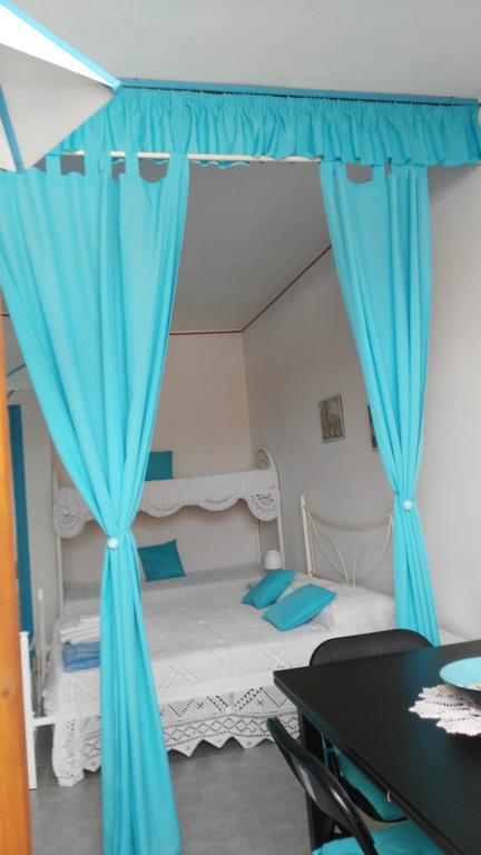 Appartamenti In Villa Nicanda Porto Columbu - Perd'E Sali Zewnętrze zdjęcie
