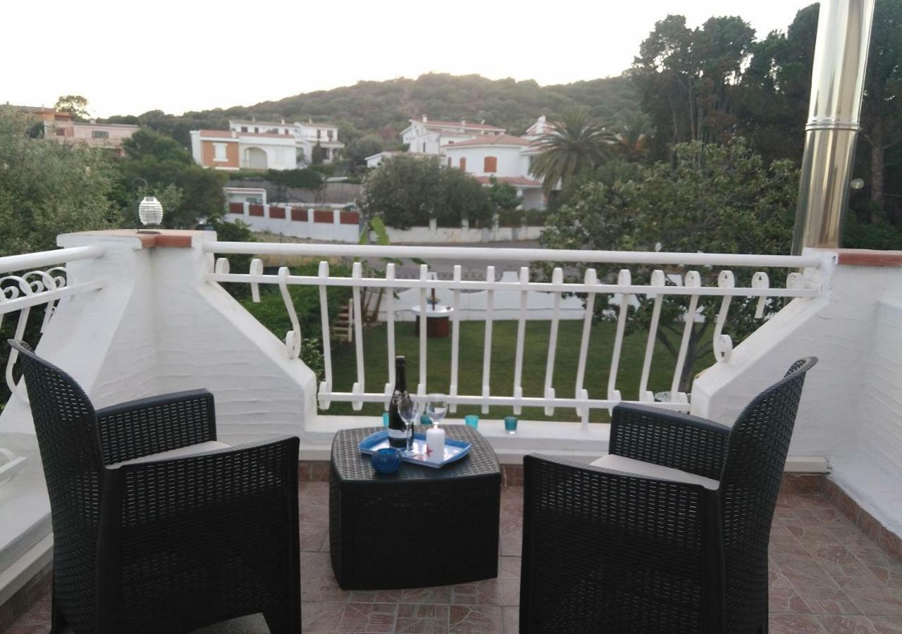 Appartamenti In Villa Nicanda Porto Columbu - Perd'E Sali Zewnętrze zdjęcie